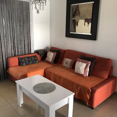 Uriel Villa
