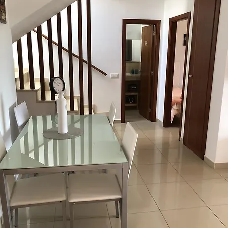 Uriel Villa